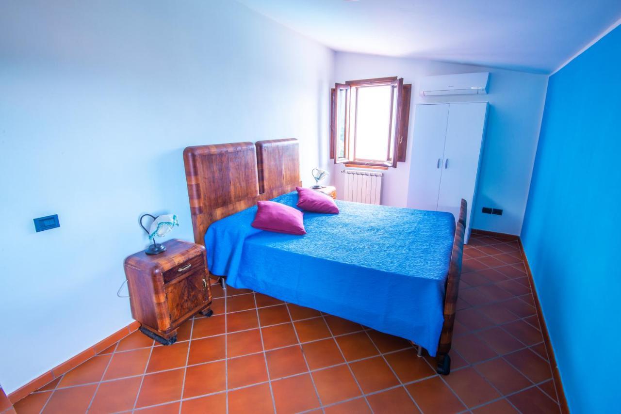 Torre Caetana Bed & Breakfast Minturno Bagian luar foto