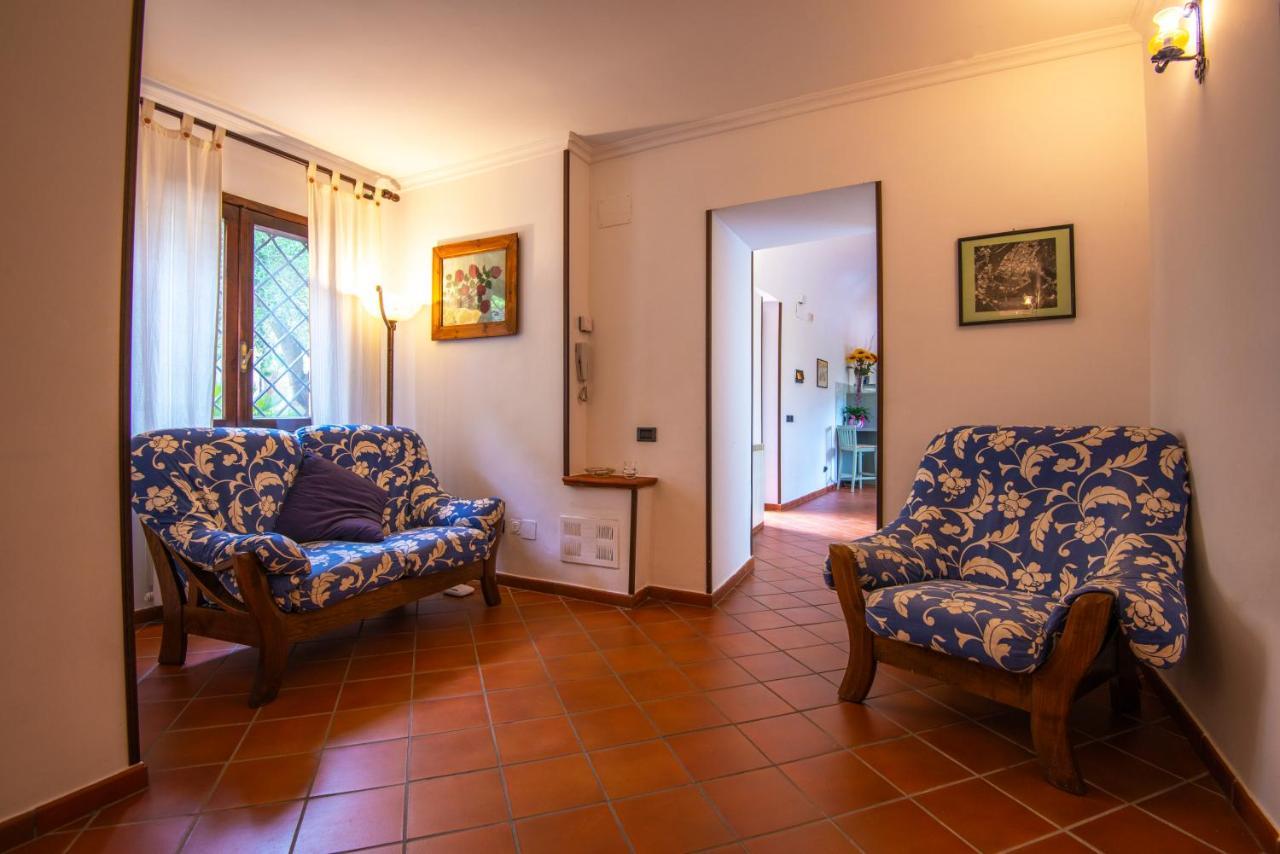 Torre Caetana Bed & Breakfast Minturno Bagian luar foto
